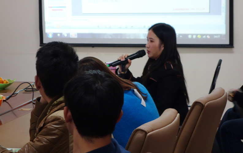 昆明UWIN电竞网络公司从2013年开始筹备新媒体营销公益讲座和老客户网络营销沙龙，UWIN电竞邀请了国内网络营销和移动互联网营销专家亲临公司，为保证培训质量和沟通效果，UWIN电竞每次只邀请20-30家老客户参加（全免费），UWIN电竞将秉承全公益、全免费、不推销任何产品和服务、只讲干货等原则，为新老客户创造更多价值。